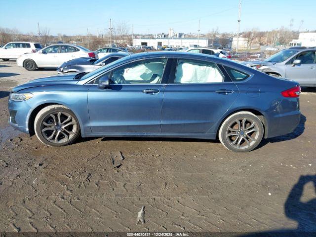 Ford Fusion Sel Image 13