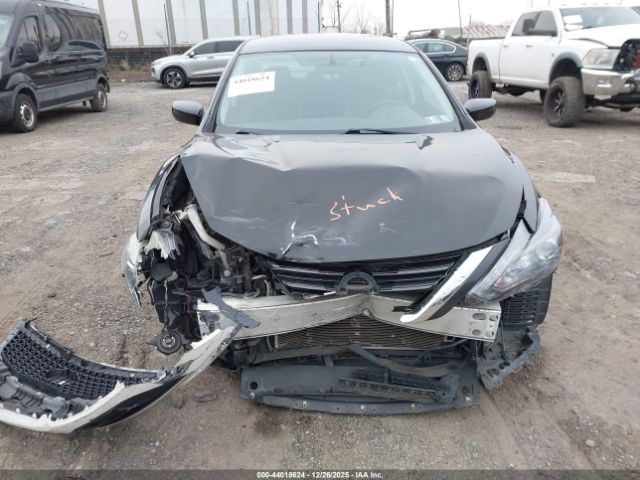 Nissan Altima 2.5 Sr Image 9