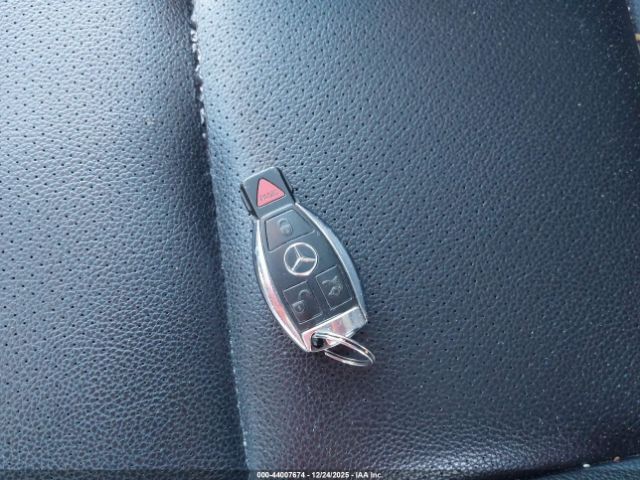 Mercedes-Benz GLK 4matic Image 4