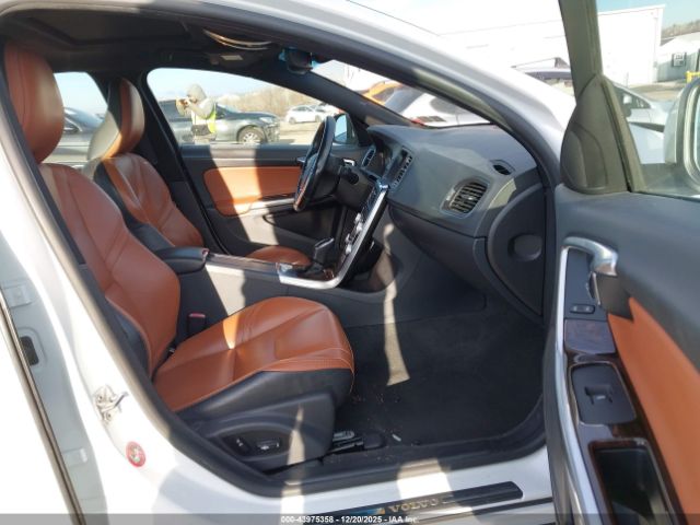 Volvo S60 T5 Premier Image 12