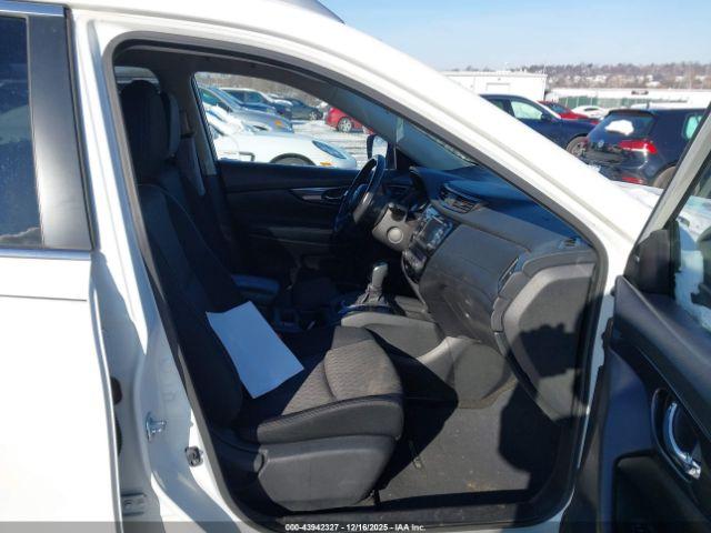 Nissan Rogue Sv Image 8