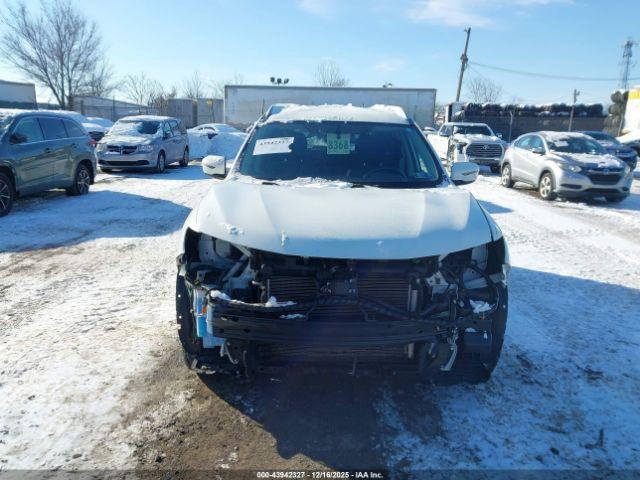 Nissan Rogue Sv Image 12