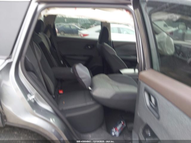 Nissan Rogue S Intelligent Awd Image 8