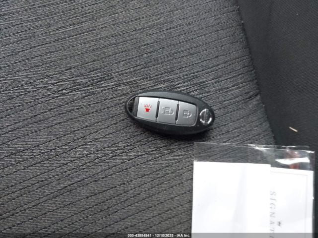 Nissan Rogue S Intelligent Awd Image 5