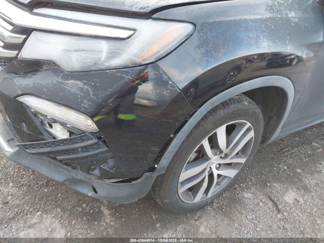 Honda Pilot Touring Image 12