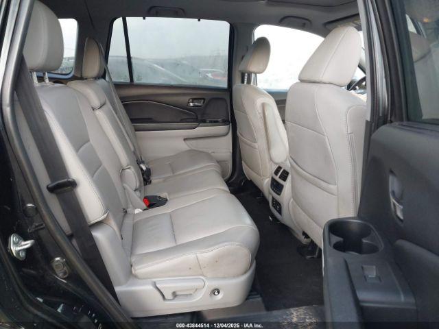 Honda Pilot Touring Image 13