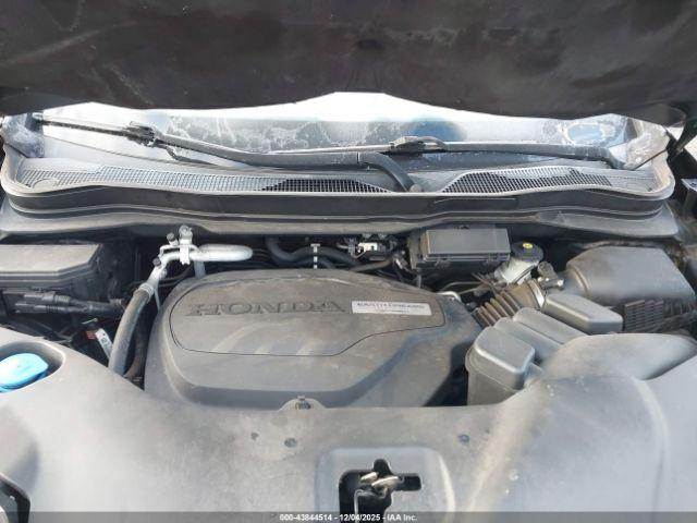 Honda Pilot Touring Image 4