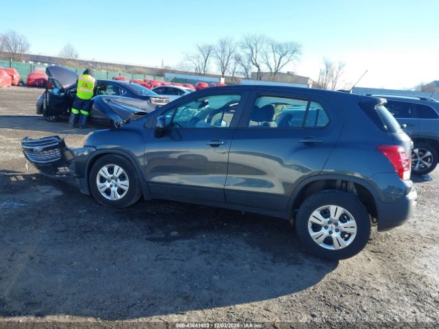 Chevrolet Trax 1ls Image 9