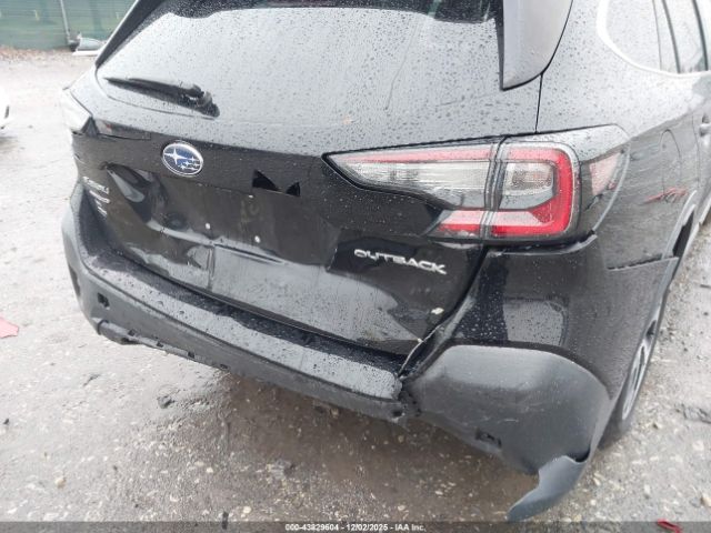 Subaru Outback Limited Image 2