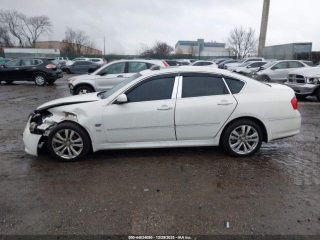 INFINITI M45x Image 15