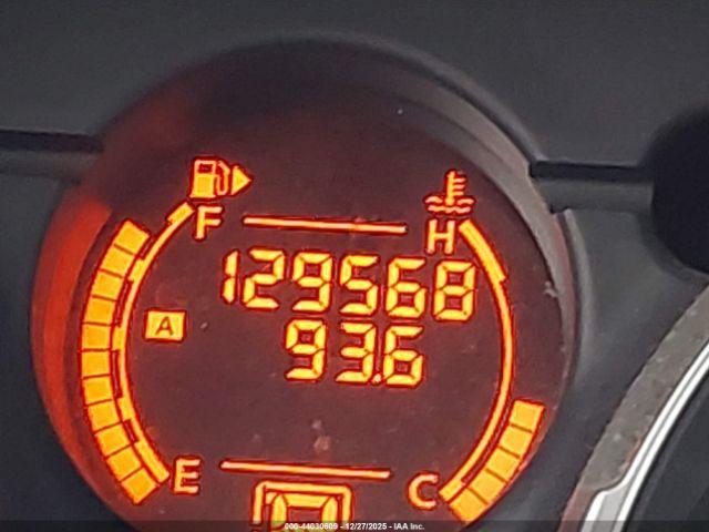 Nissan Rogue S Image 7