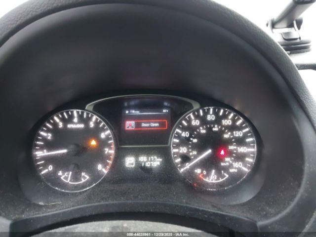 Nissan Altima 2.5 Sv Image 5