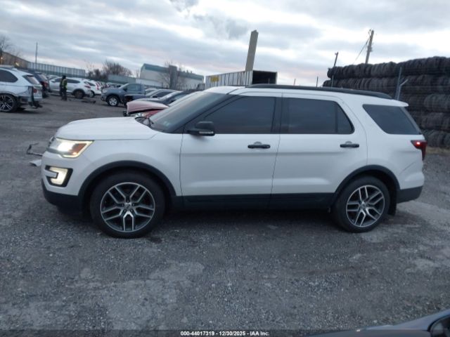 Ford Explorer Sport Image 12