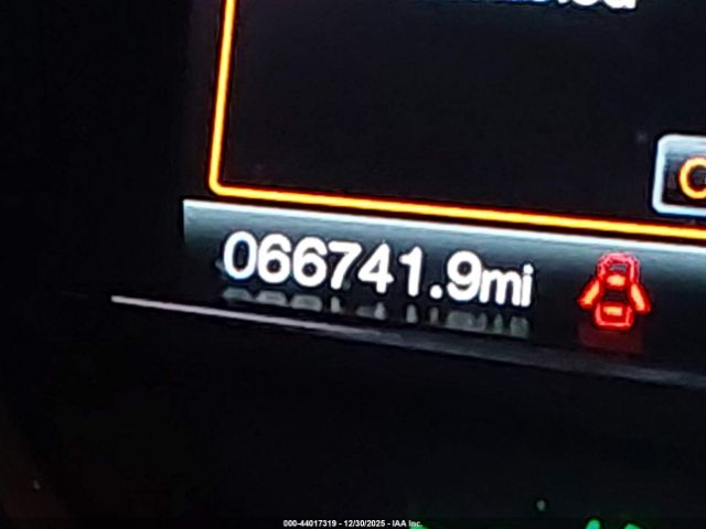 Ford Explorer Sport Image 13