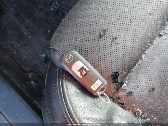 Mazda Cx Grand Touring Image 3