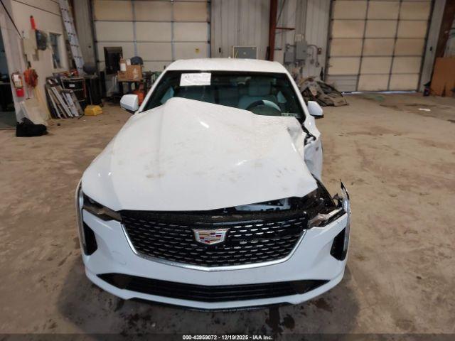 Cadillac CT4 Luxury Image 6